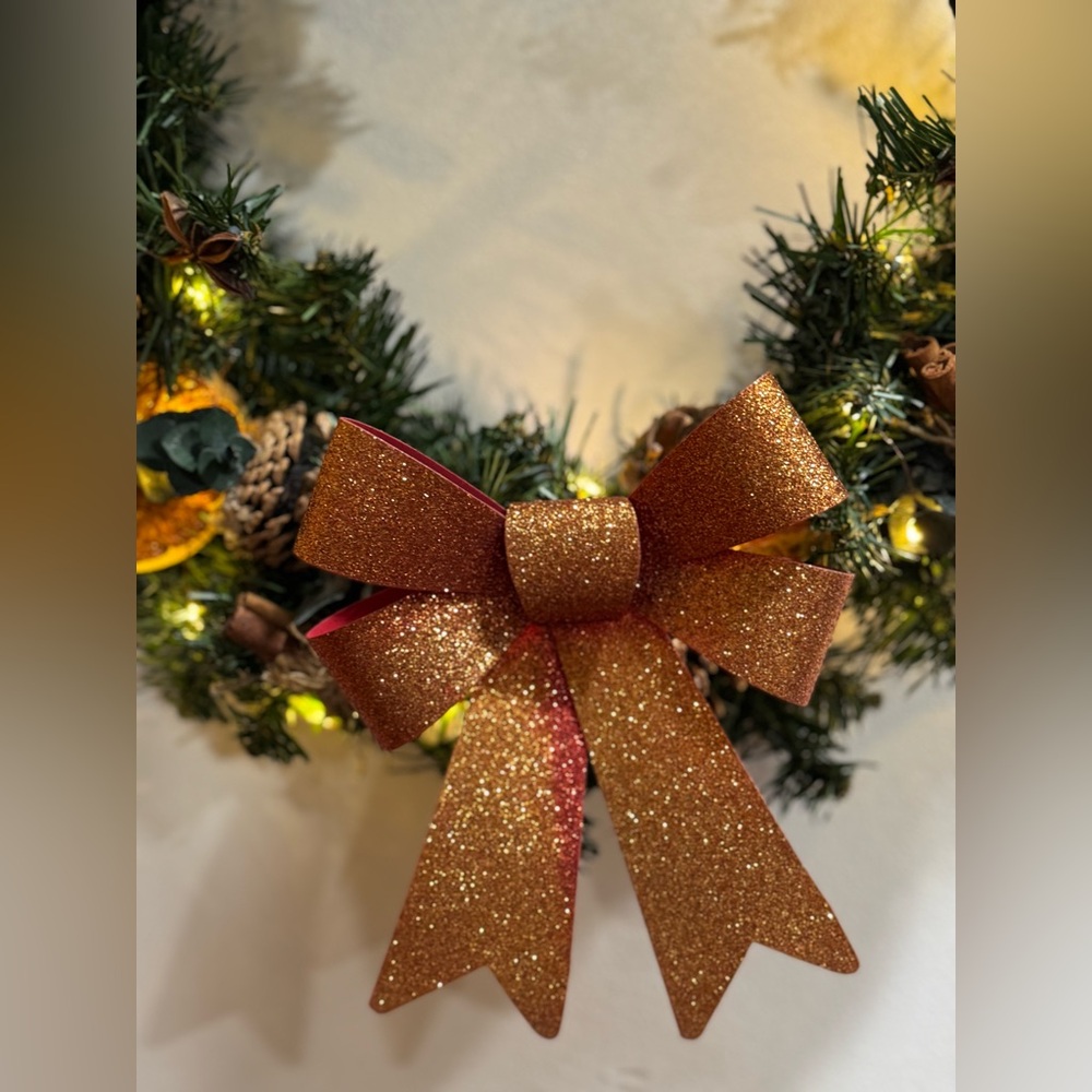 Rustic Christmas Wreath with Lights 15” includes door hook. - Picture 13 of 14